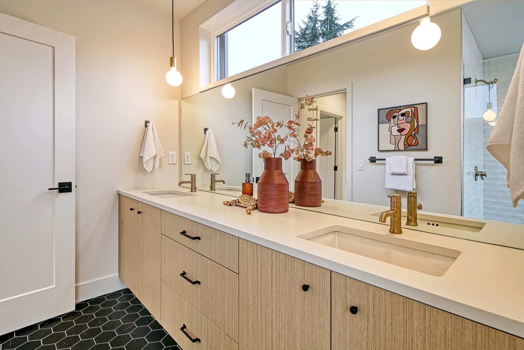 What Are Bathroom Vanities? The Definitive Guide 2